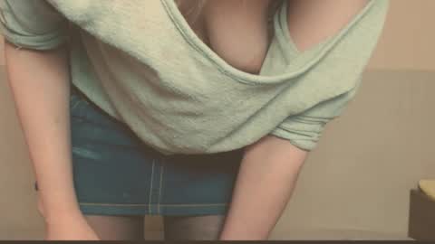 Snapshot of the_basic_instinctt chatting on 03-16-26, 12:06 Eva online show from 03-16-26, 12:06