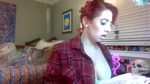 Snapshot of the_beasts2 chatting on 12-01-25, 01:32 the_beasts2 online show from 12-01-25, 01:32