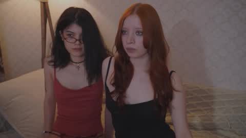 EllaLyn online show from 10-08-25, 08:17