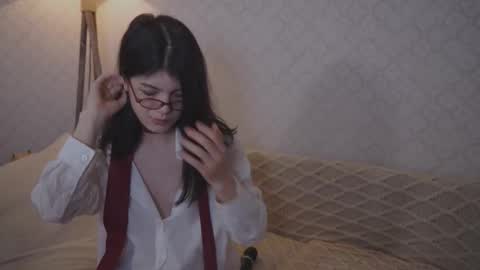 EllaLyn online show from 11-03-25, 09:05