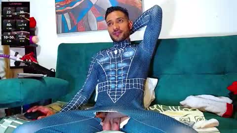 Snapshot of the_dog_lian chatting on 11-17-25, 11:54 the dog lian online show from 11-17-25, 11:54