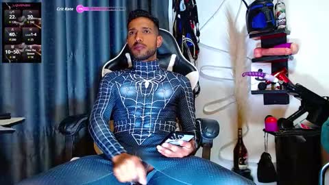 Snapshot of the_dog_lian chatting on 11-19-25, 12:05 the dog lian online show from 11-19-25, 12:05