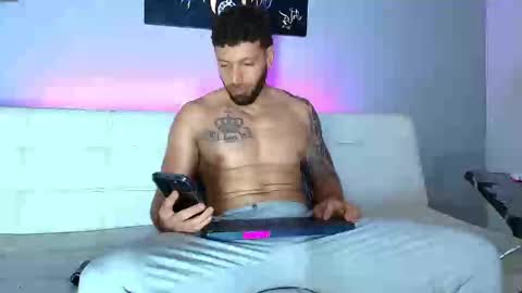 SCOTT  THEO  KAMERON  GENDERSON online show from 03-06-25, 04:30