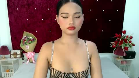 Snapshot of the_hottestlisa chatting on 09-16-25, 12:22 IG Lisa Avery Monroe online show from 09-16-25, 12:22