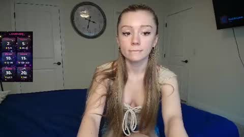 Snapshot of the_hotties chatting on 07-16-26, 09:32 the_hotties online show from 07-16-26, 09:32