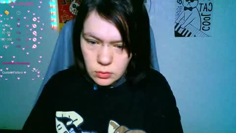 the_ice_owl online show from 11-18-25, 04:06