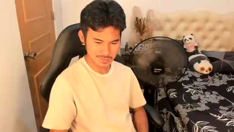 Snapshot of the_killian_jones chatting on 07-25-26, 10:57 ken online show from 07-25-26, 10:57