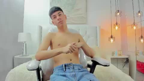   T H E    M A R K   K I N G online show from 07-22-26, 05:49