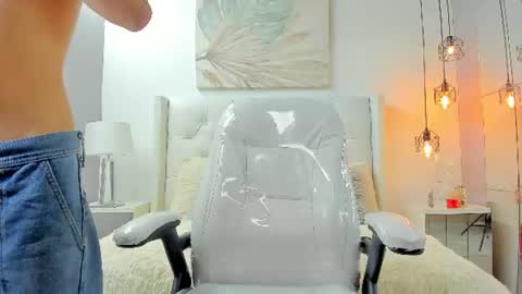   T H E    M A R K   K I N G online show from 07-26-26, 05:31
