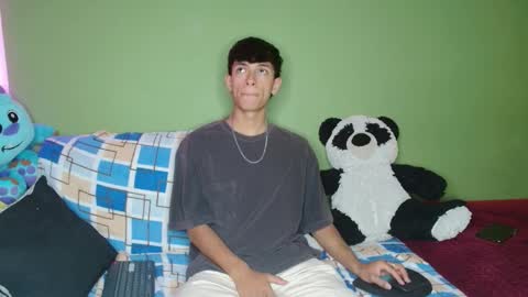 Snapshot of the_muderer chatting on 11-01-25, 03:25 murderer online show from 11-01-25, 03:25