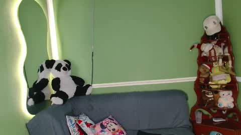 Snapshot of the_muderer chatting on 11-27-25, 12:18 murderer online show from 11-27-25, 12:18