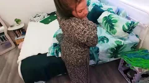 lina luna online show from 01-19-26, 06:06