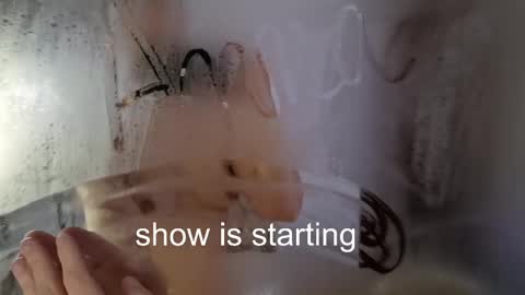 Anna online show from 04-16-26, 01:06