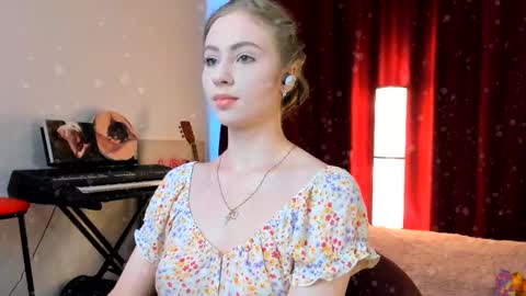 Ally    STREAMING ON TWITCH NOW Check my Twitter for updates online show from 02-21-25, 08:07