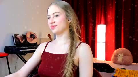 Ally    STREAMING ON TWITCH NOW Check my Twitter for updates online show from 02-05-26, 02:00