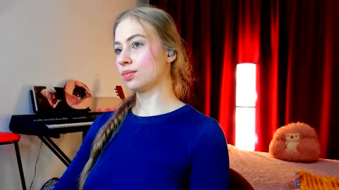 Ally    STREAMING ON TWITCH NOW Check my Twitter for updates online show from 03-07-26, 04:15