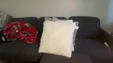 Girl Next Door  online show from 02-04-26, 08:25