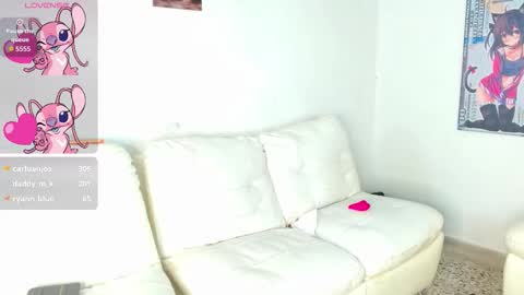 Snapshot of thebadwolf818 chatting on 11-12-25, 02:06 thebadwolf818 online show from 11-12-25, 02:06