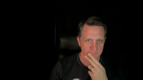 Snapshot of thebatandthecat10 chatting on 06-24-26, 06:51 ISABELLA or MATT online show from 06-24-26, 06:51