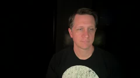 Snapshot of thebatandthecat10 chatting on 06-26-26, 03:38 ISABELLA or MATT online show from 06-26-26, 03:38