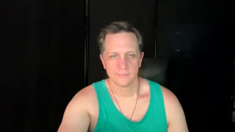 Snapshot of thebatandthecat10 chatting on 07-06-26, 06:54 ISABELLA or MATT online show from 07-06-26, 06:54