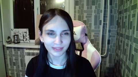 Snapshot of thebl4ckhearts chatting on 09-28-25, 12:43 Daria and Diana 3 online show from 09-28-25, 12:43