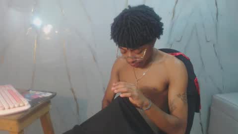 Flavor online show from 04-25-26, 02:25