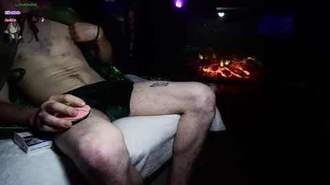 Snapshot of thecarrguyy chatting on 10-31-25, 09:54 Thatcarrguyy online show from 10-31-25, 09:54