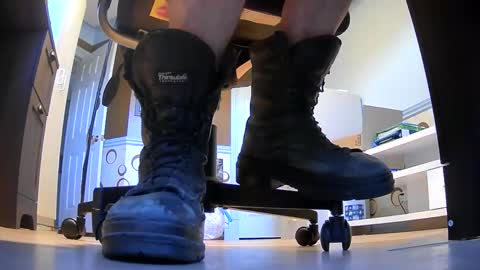 Snapshot of thecowboy_74 chatting on 10-13-25, 11:54 thecowboy_74 online show from 10-13-25, 11:54