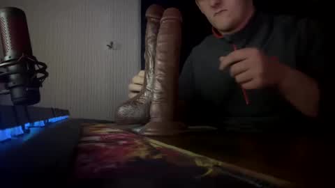 Snapshot of thedeepthroatking chatting on 02-13-25, 07:21 BigT online show from 02-13-25, 07:21