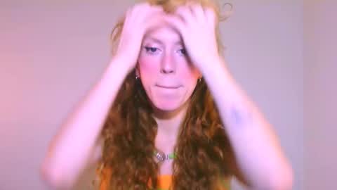 Yolanda online show from 12-22-25, 03:53