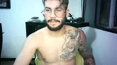 Snapshot of thedragonboyxxx chatting on 03-31-26, 02:24 thedragonboyxxx online show from 03-31-26, 02:24