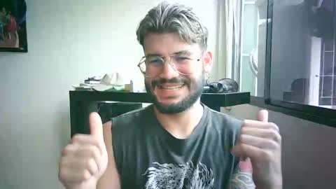 Snapshot of thedragonboyxxx chatting on 04-07-26, 07:14 thedragonboyxxx online show from 04-07-26, 07:14