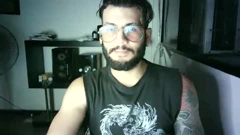 Snapshot of thedragonboyxxx chatting on 06-29-26, 04:19 thedragonboyxxx online show from 06-29-26, 04:19