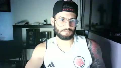 Snapshot of thedragonboyxxx chatting on 07-02-26, 03:06 thedragonboyxxx online show from 07-02-26, 03:06