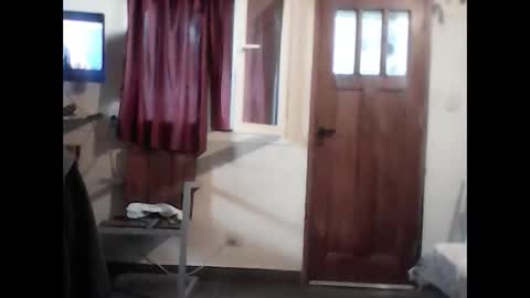 Snapshot of thedudnextdoor chatting on 01-10-26, 12:01 thedudnextdoor online show from 01-10-26, 12:01