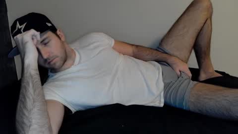 Snapshot of theetwohander chatting on 01-04-25, 12:59 Theetwohander online show from 01-04-25, 12:59
