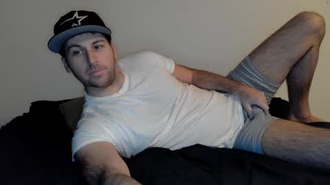 Snapshot of theetwohander chatting on 01-31-25, 10:10 Theetwohander online show from 01-31-25, 10:10