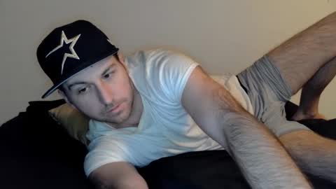 Snapshot of theetwohander chatting on 02-01-25, 03:19 Theetwohander online show from 02-01-25, 03:19