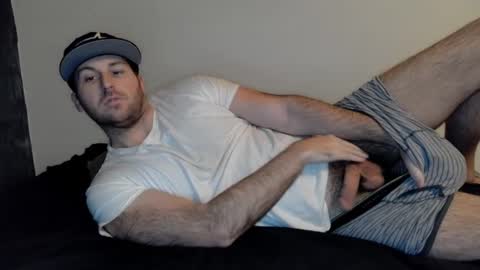 Snapshot of theetwohander chatting on 02-12-25, 11:51 Theetwohander online show from 02-12-25, 11:51