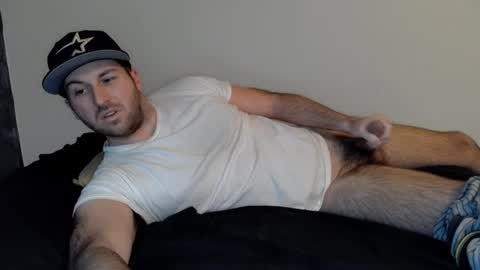 Snapshot of theetwohander chatting on 02-14-25, 03:47 Theetwohander online show from 02-14-25, 03:47