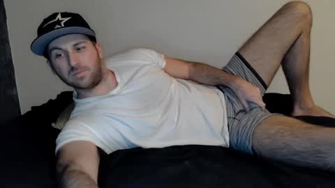 Snapshot of theetwohander chatting on 02-15-25, 12:37 Theetwohander online show from 02-15-25, 12:37