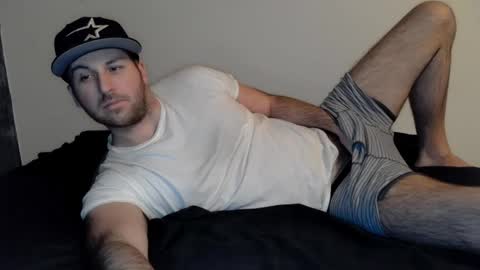 Snapshot of theetwohander chatting on 02-15-25, 04:25 Theetwohander online show from 02-15-25, 04:25