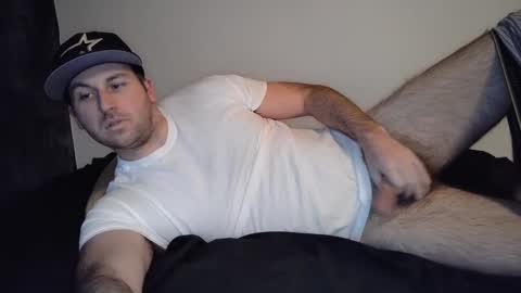 Snapshot of theetwohander chatting on 02-18-25, 09:42 Theetwohander online show from 02-18-25, 09:42