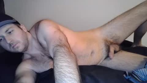 Snapshot of theetwohander chatting on 02-19-25, 06:11 Theetwohander online show from 02-19-25, 06:11