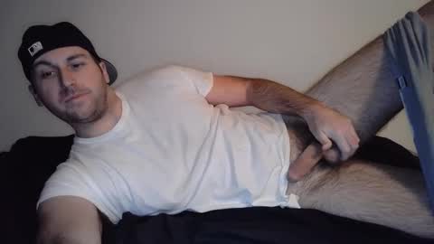 Snapshot of theetwohander chatting on 02-27-25, 10:48 Theetwohander online show from 02-27-25, 10:48