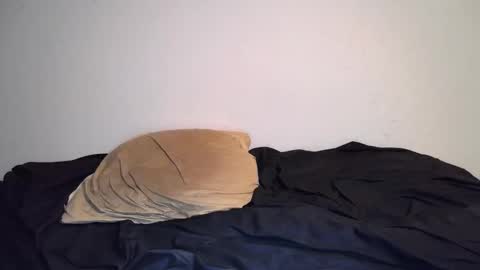 Snapshot of theetwohander chatting on 02-28-25, 11:14 Theetwohander online show from 02-28-25, 11:14