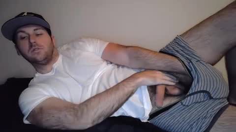 Snapshot of theetwohander chatting on 03-08-25, 11:48 Theetwohander online show from 03-08-25, 11:48