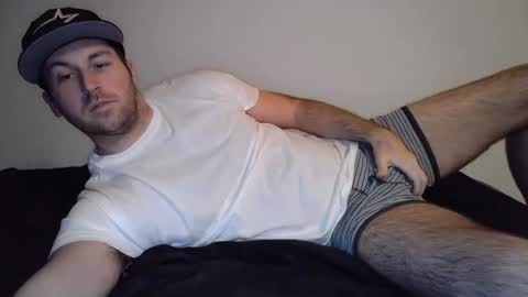 Snapshot of theetwohander chatting on 03-09-25, 03:01 Theetwohander online show from 03-09-25, 03:01