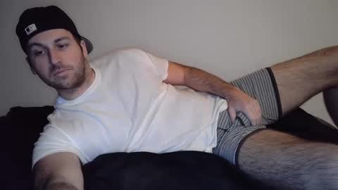 Snapshot of theetwohander chatting on 03-10-25, 12:51 Theetwohander online show from 03-10-25, 12:51